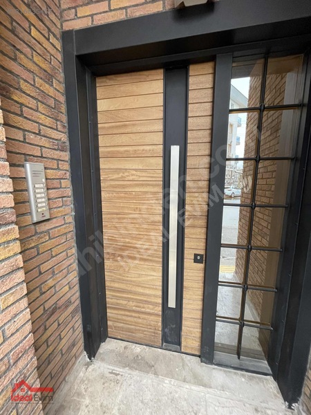 Buca Tınaztepede Merkezi Konumda Modern 1+1 Satılık Daire — fotoğraf 3