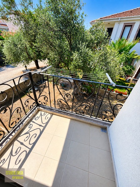 İstanbul Emlaktan Sarımsaklı Zeytin Arasında Geniş Bahçeli Villa — fotoğraf 34