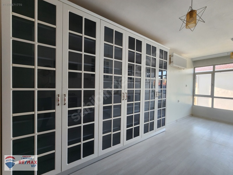 Reşit Galip Caddesi Üzerinde Geniş 4+1 Ferah Kullanışlı Daire — fotoğraf 20