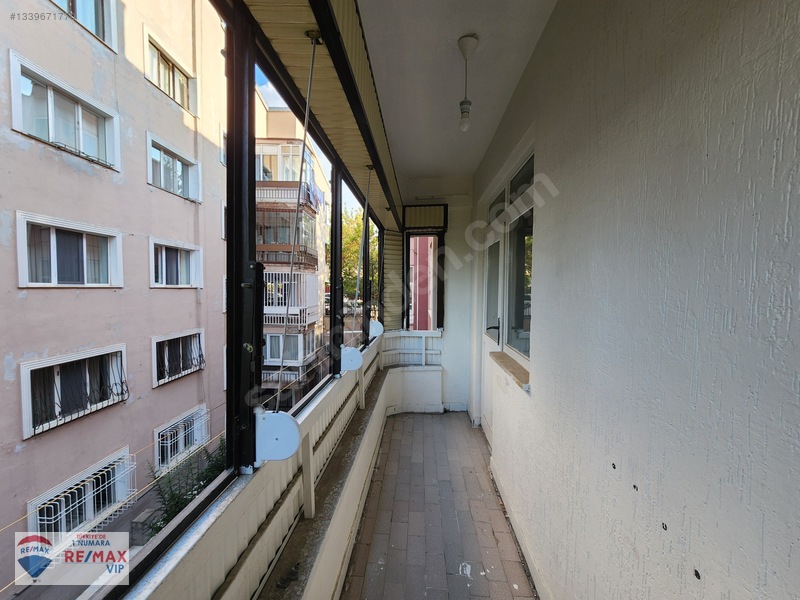 Reşit Galip Caddesi Üzerinde Geniş 4+1 Ferah Kullanışlı Daire — fotoğraf 29