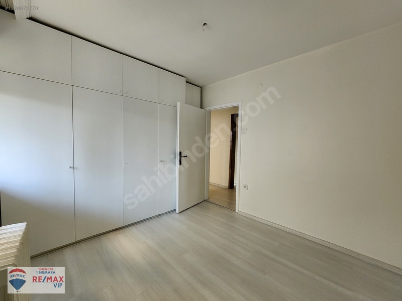 Reşit Galip Caddesi Üzerinde Geniş 4+1 Ferah Kullanışlı Daire — fotoğraf 30