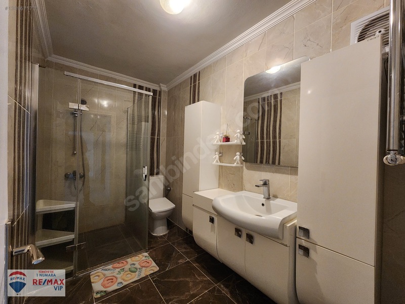 Reşit Galip Caddesi Üzerinde Geniş 4+1 Ferah Kullanışlı Daire — fotoğraf 33
