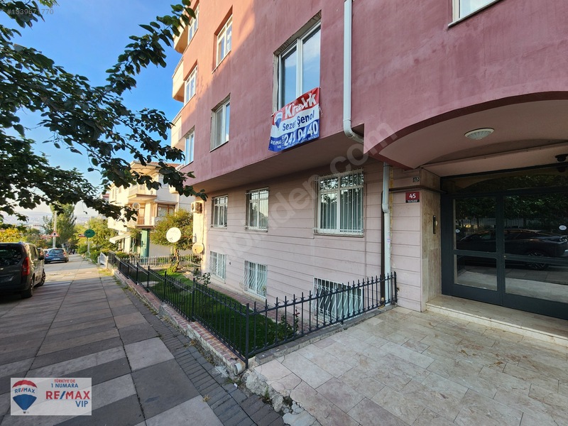 Reşit Galip Caddesi Üzerinde Geniş 4+1 Ferah Kullanışlı Daire — fotoğraf 35