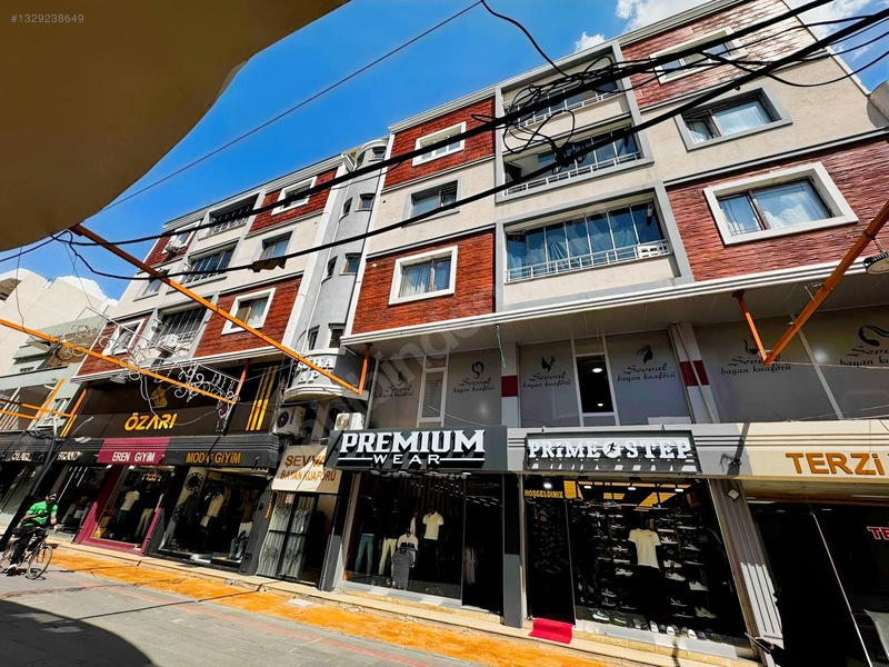 Fiyat Düştü Şemsiye Sokakta Satılık 2+0 Net 85 M2