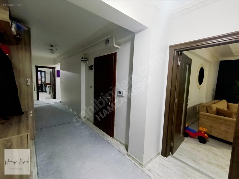 Bahçelievlerde Muhteşem Vadi Manzaralı 186 M2 Lüks 3+1 Daire — fotoğraf 8