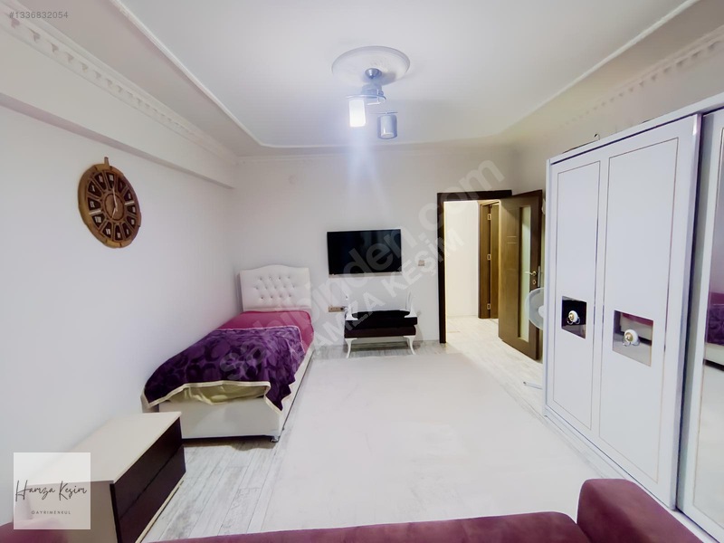 Bahçelievlerde Muhteşem Vadi Manzaralı 186 M2 Lüks 3+1 Daire — fotoğraf 9