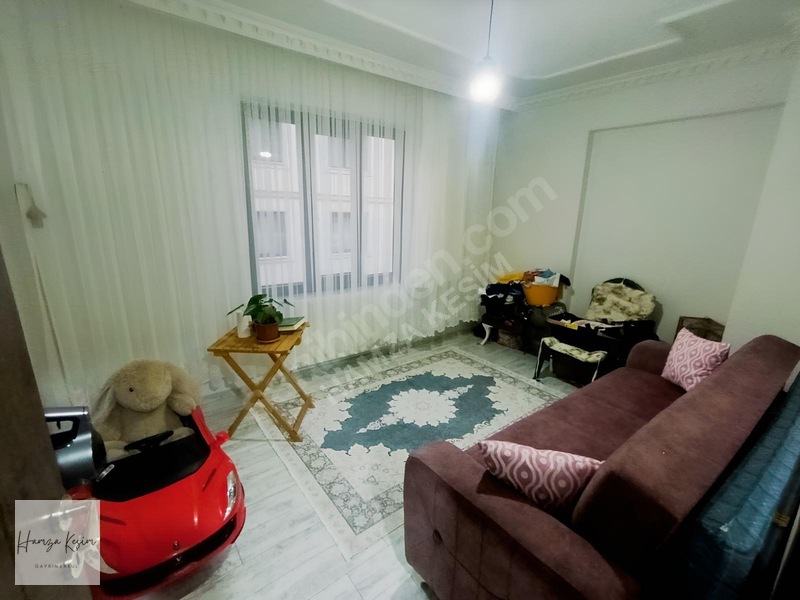 Bahçelievlerde Muhteşem Vadi Manzaralı 186 M2 Lüks 3+1 Daire — fotoğraf 11