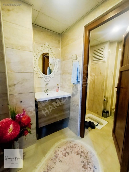 Bahçelievlerde Muhteşem Vadi Manzaralı 186 M2 Lüks 3+1 Daire — fotoğraf 18