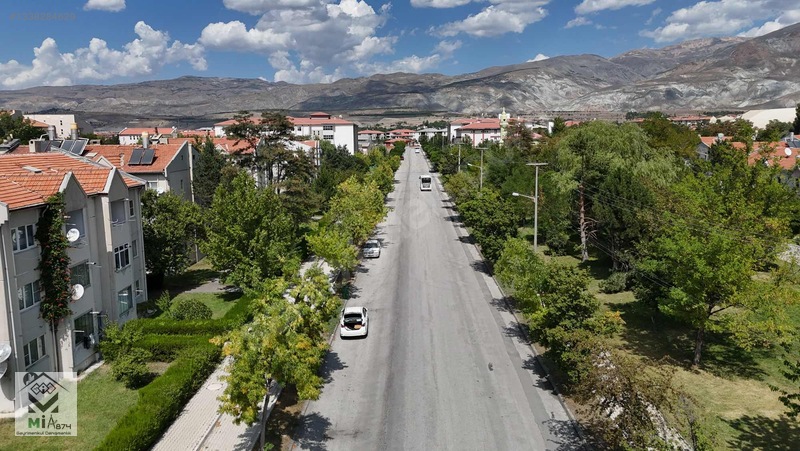 Mia874 Gayrimenkul Güvencesiyle Büyük Tip 2+1 — fotoğraf 3