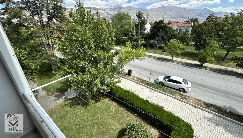 Mia874 Gayrimenkul Güvencesiyle Büyük Tip 2+1 — fotoğraf 19