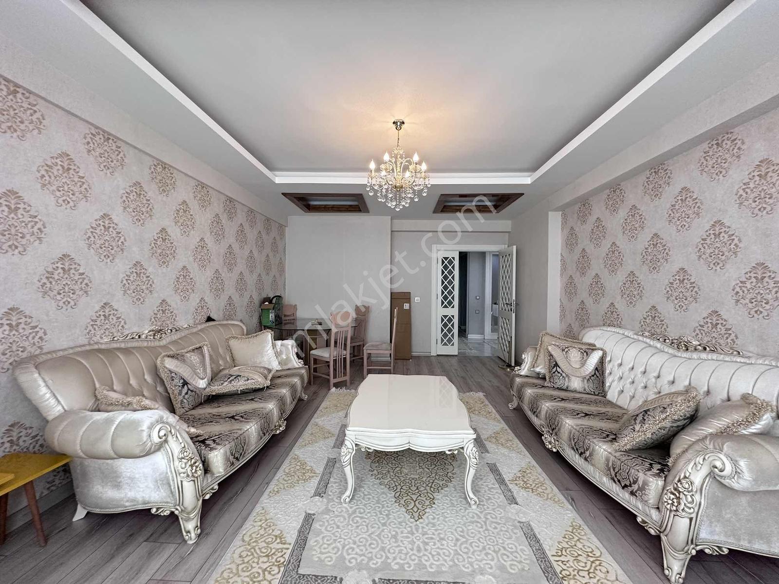 Eras Gayrimenkul'den Araştırma Yakını 4+1 Daire — fotoğraf 12