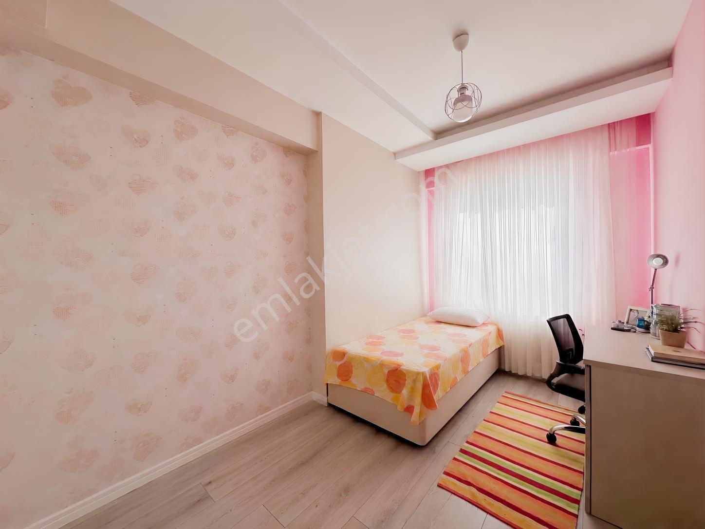 Eras Gayrimenkul'den Araştırma Yakını 4+1 Daire — fotoğraf 17