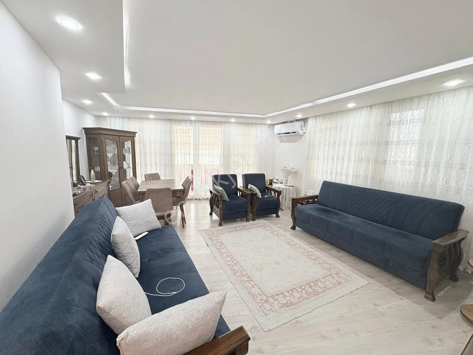 Prestij'den Çamlıbel Kültürde Geniş Oturumlu 4+1 Daire — fotoğraf 3