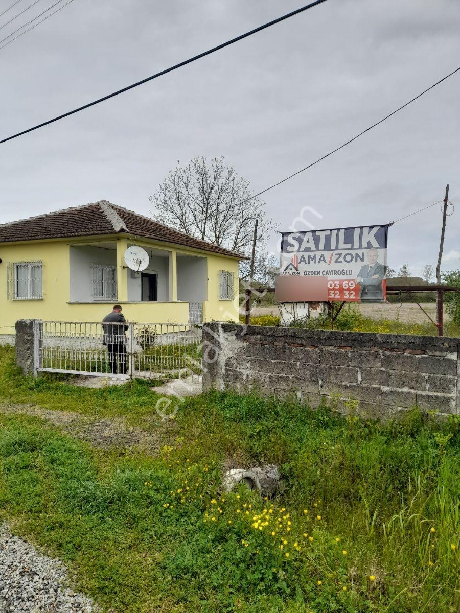 Özden Çayıroğlu'Ndan Çınarlık'Ta Satılık Tarla Ve Ev