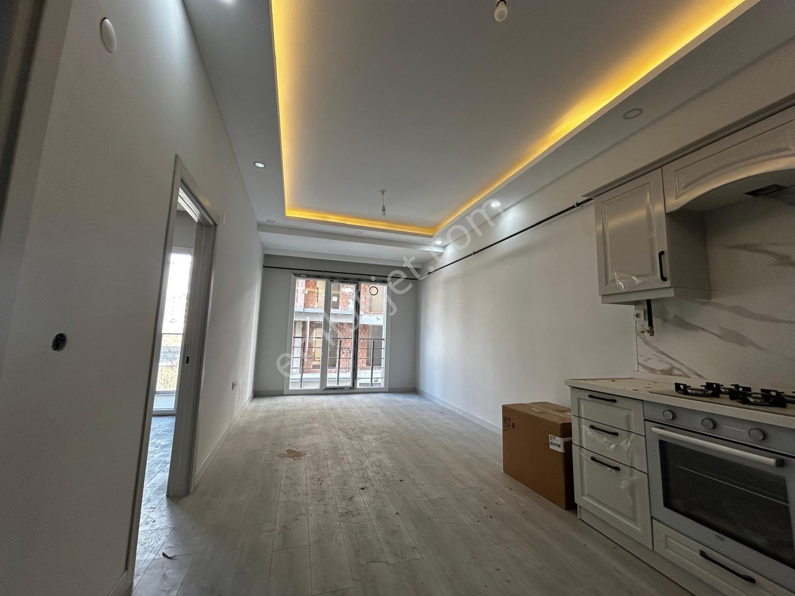 Delux'den Atatürk Mah. Havuzlu Sitede 1+1 Satılık Daire — fotoğraf 15