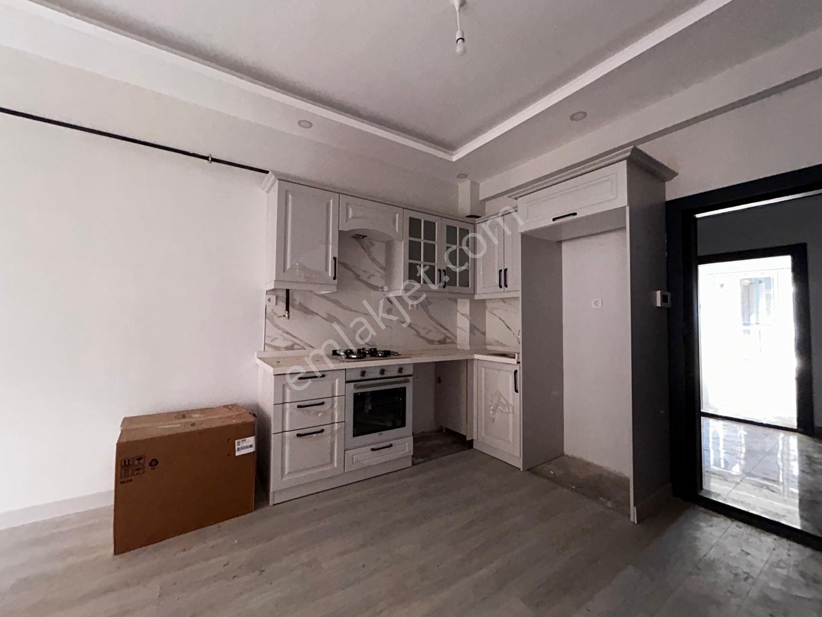 Delux'den Atatürk Mah. Havuzlu Sitede 1+1 Satılık Daire — fotoğraf 17