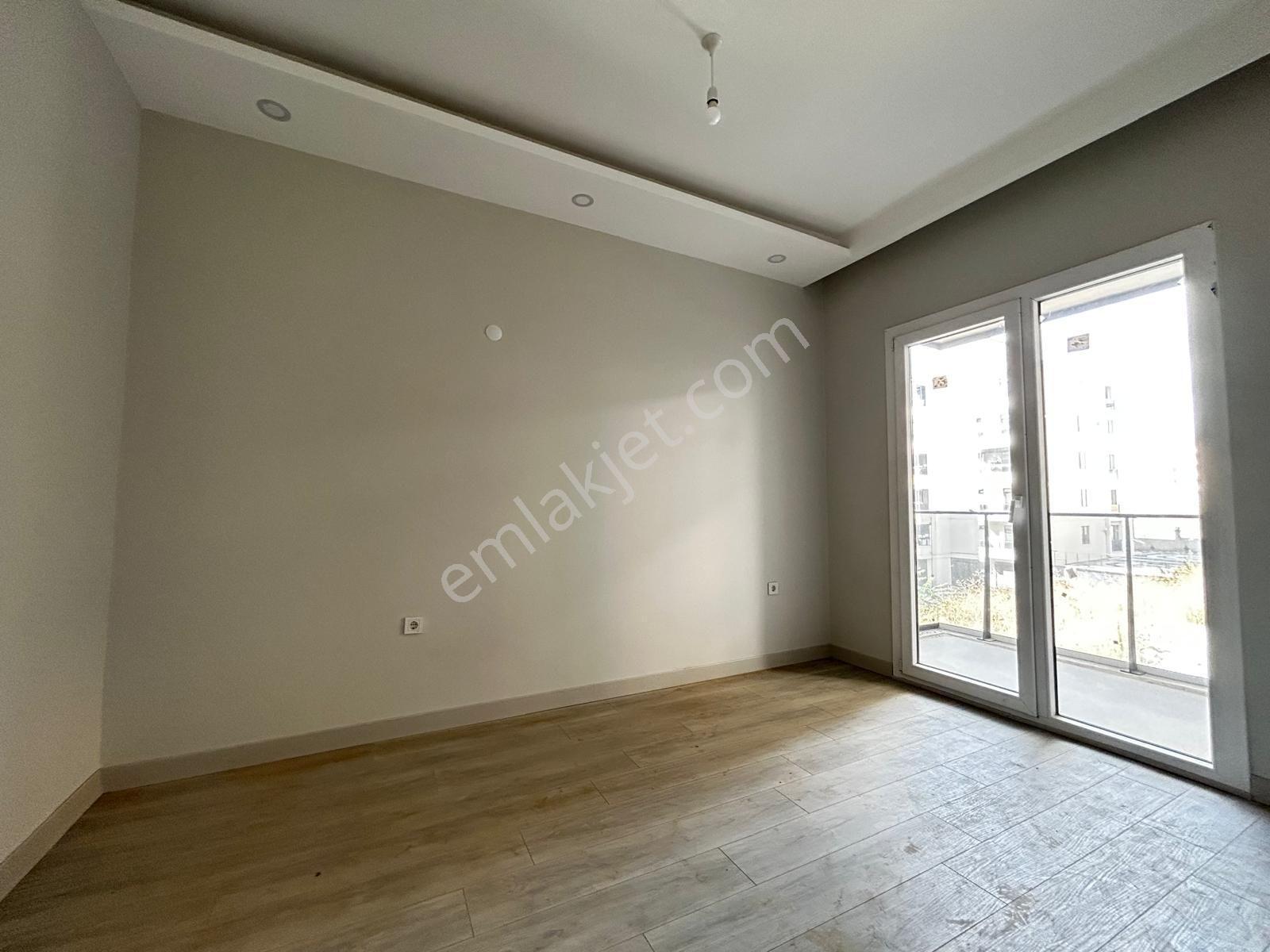 Delux'den Atatürk Mah. Havuzlu Sitede 1+1 Satılık Daire — fotoğraf 19