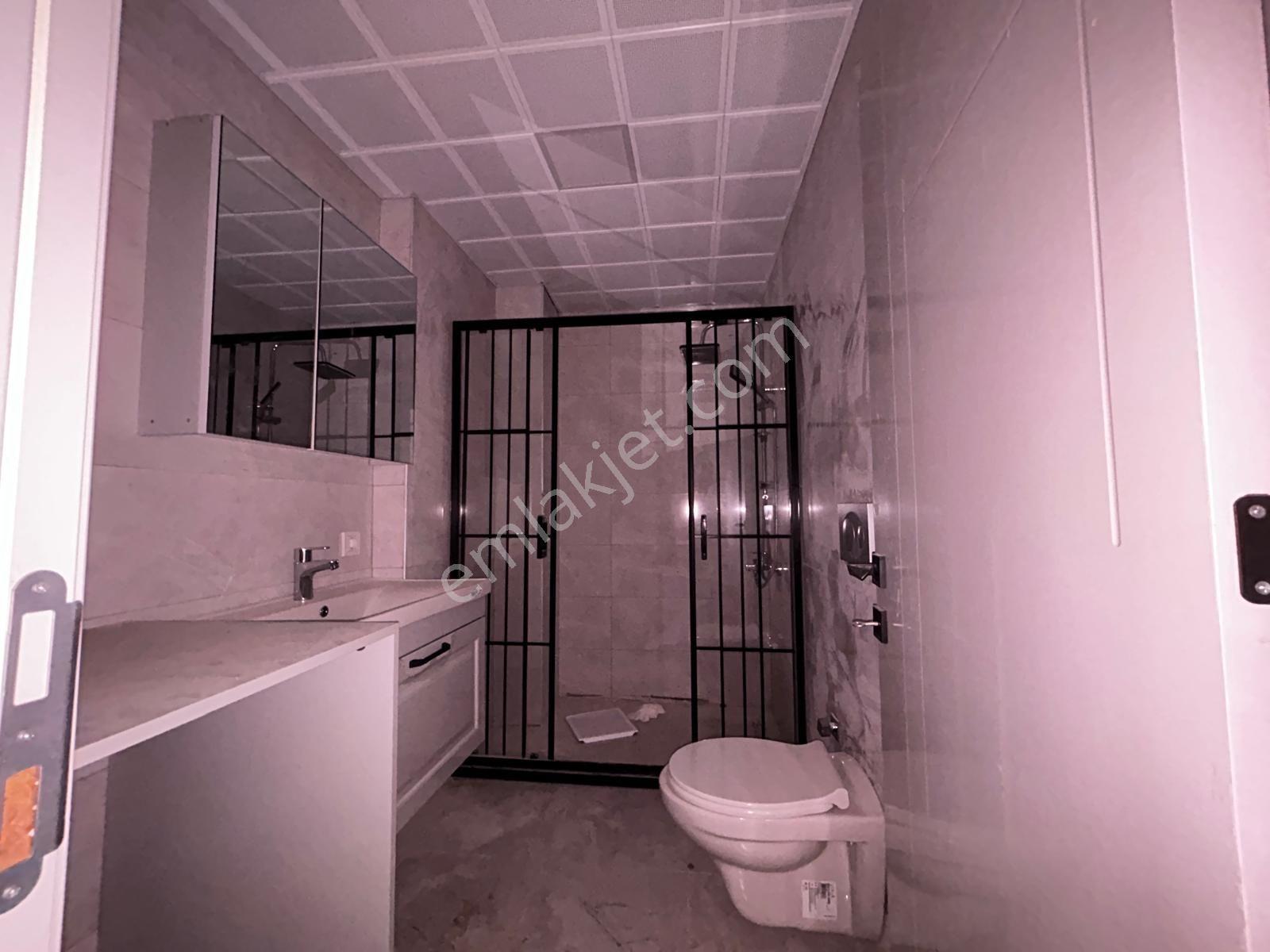 Delux'den Atatürk Mah. Havuzlu Sitede 1+1 Satılık Daire — fotoğraf 25