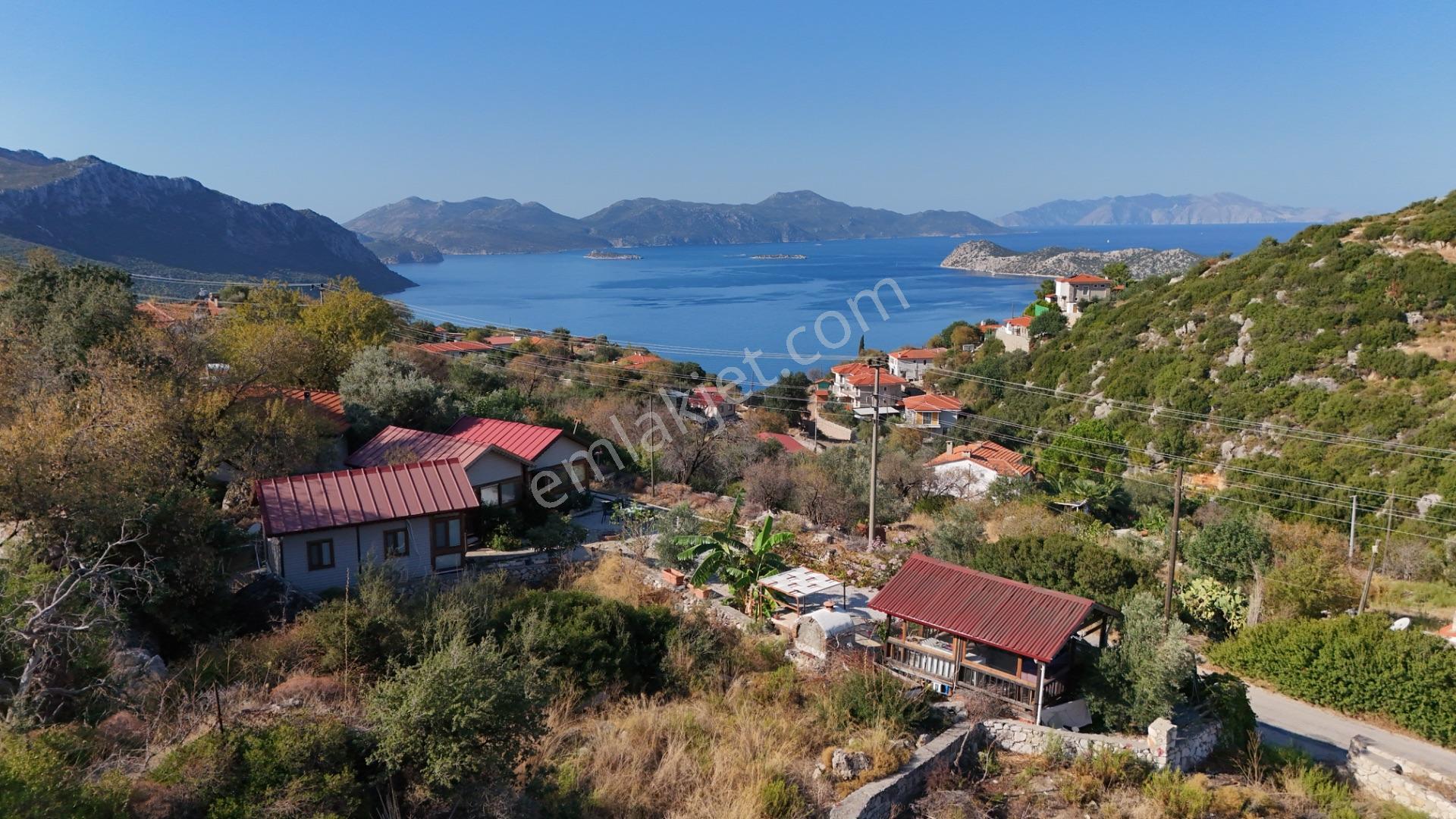 Marmaris Söğüt'te Deniz Manzaralı, 3 Ahşap Evli Satılık Arsa — fotoğraf 7