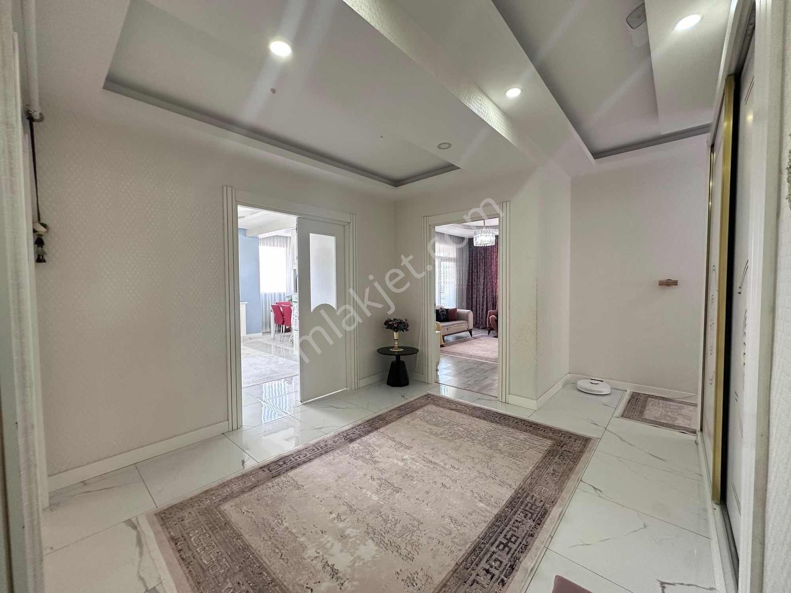 Eras Gayrimenkul'den Kaçırılmayacak 4+1 Daire — fotoğraf 8