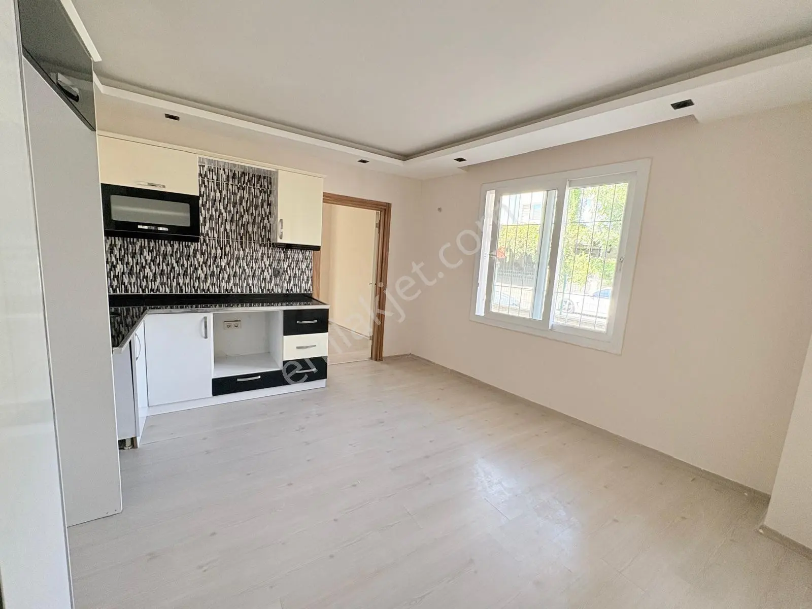 Prestij'den Çiftlikköy'de Üni.civarı Geniş Oturumlu 2+1 Daire — fotoğraf 3