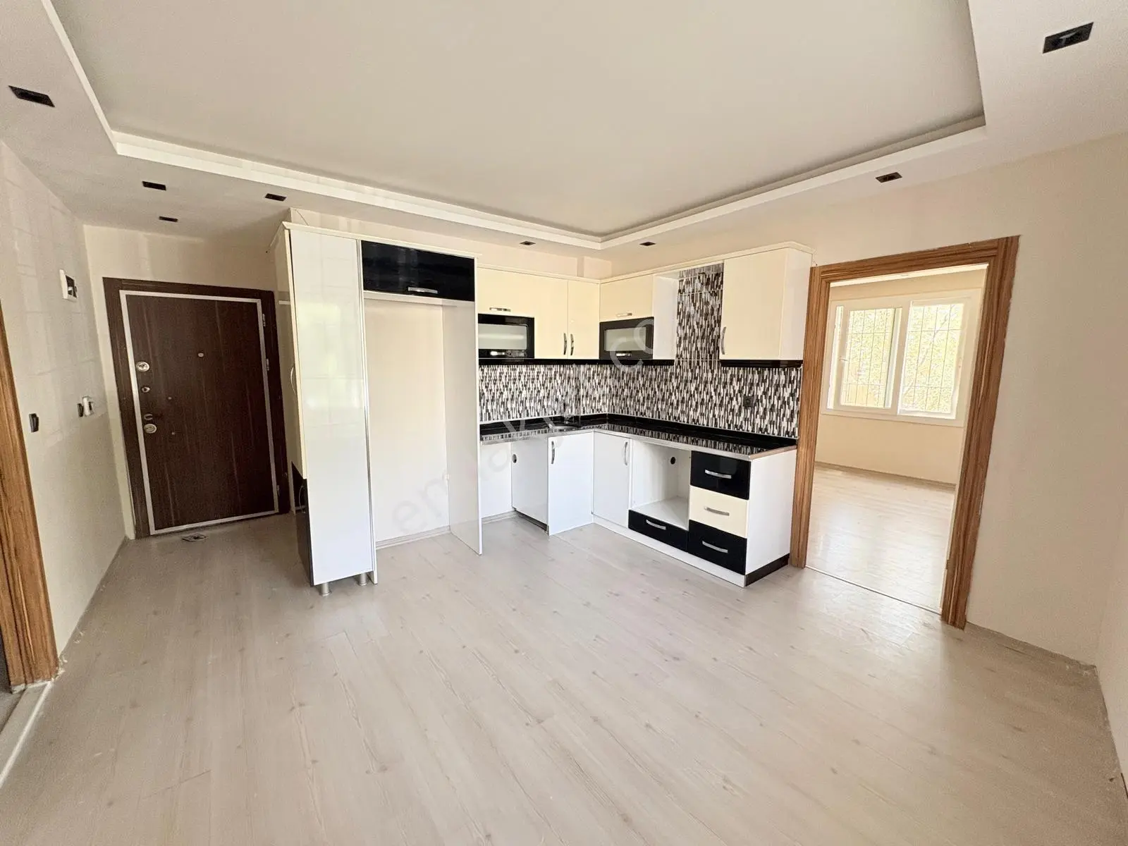 Prestij'den Çiftlikköy'de Üni.civarı Geniş Oturumlu 2+1 Daire — fotoğraf 4