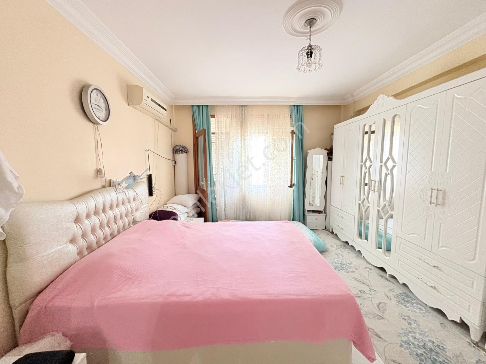 Prestij'den Cumhuriyet'te Sosyete Pazarına Yakın Temiz 3+1 Daire — fotoğraf 10