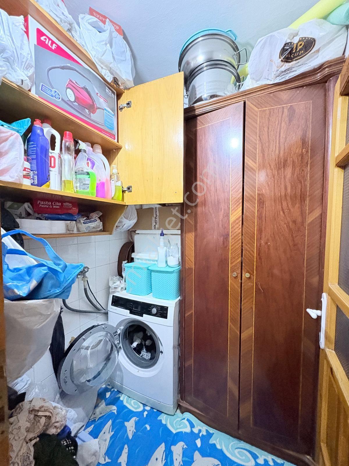 Prestij'den Cumhuriyet'te Sosyete Pazarına Yakın Temiz 3+1 Daire — fotoğraf 15