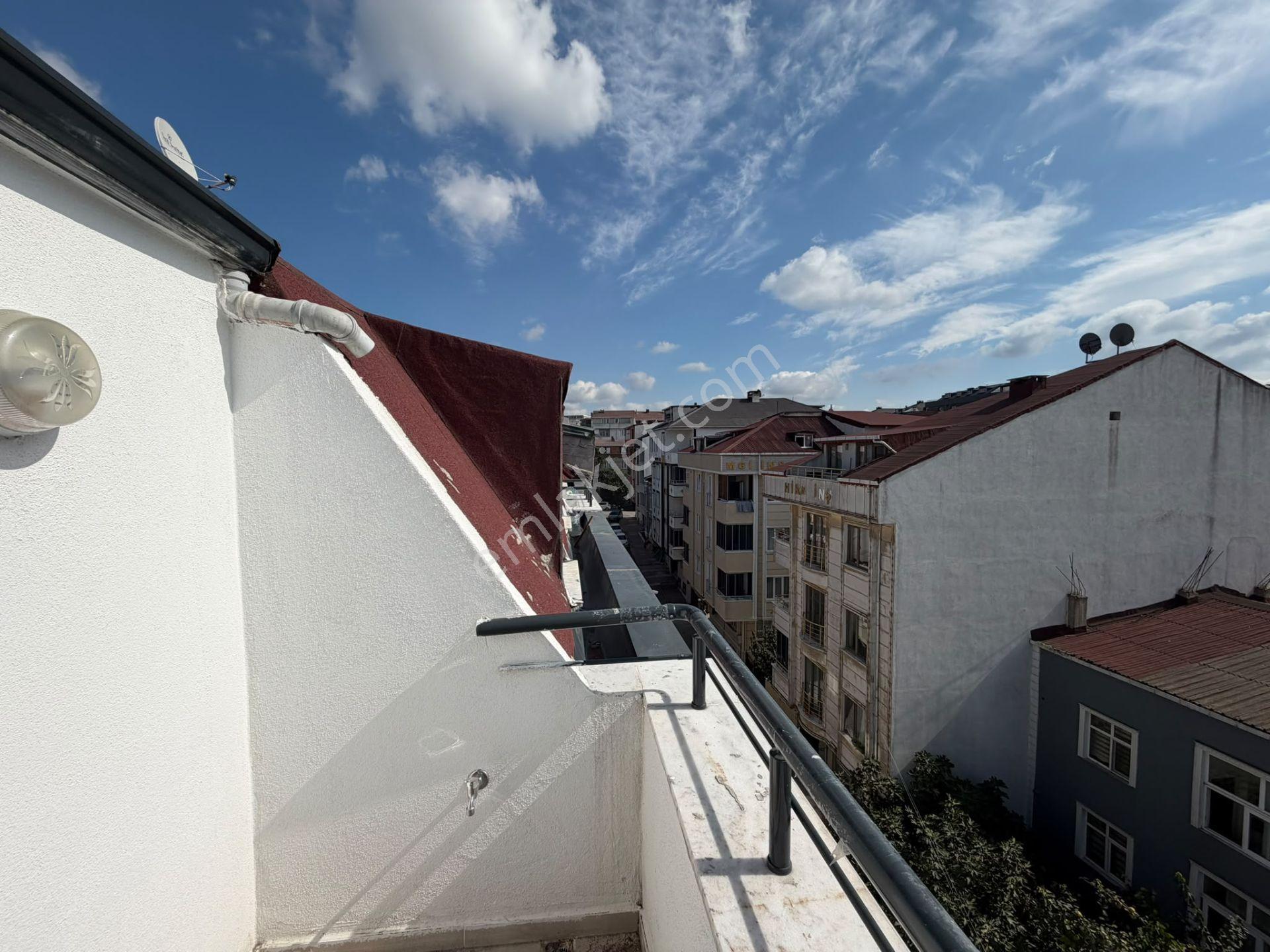 Arnavutköy Belediye Yakını 2+1 Lüx Daire — fotoğraf 5