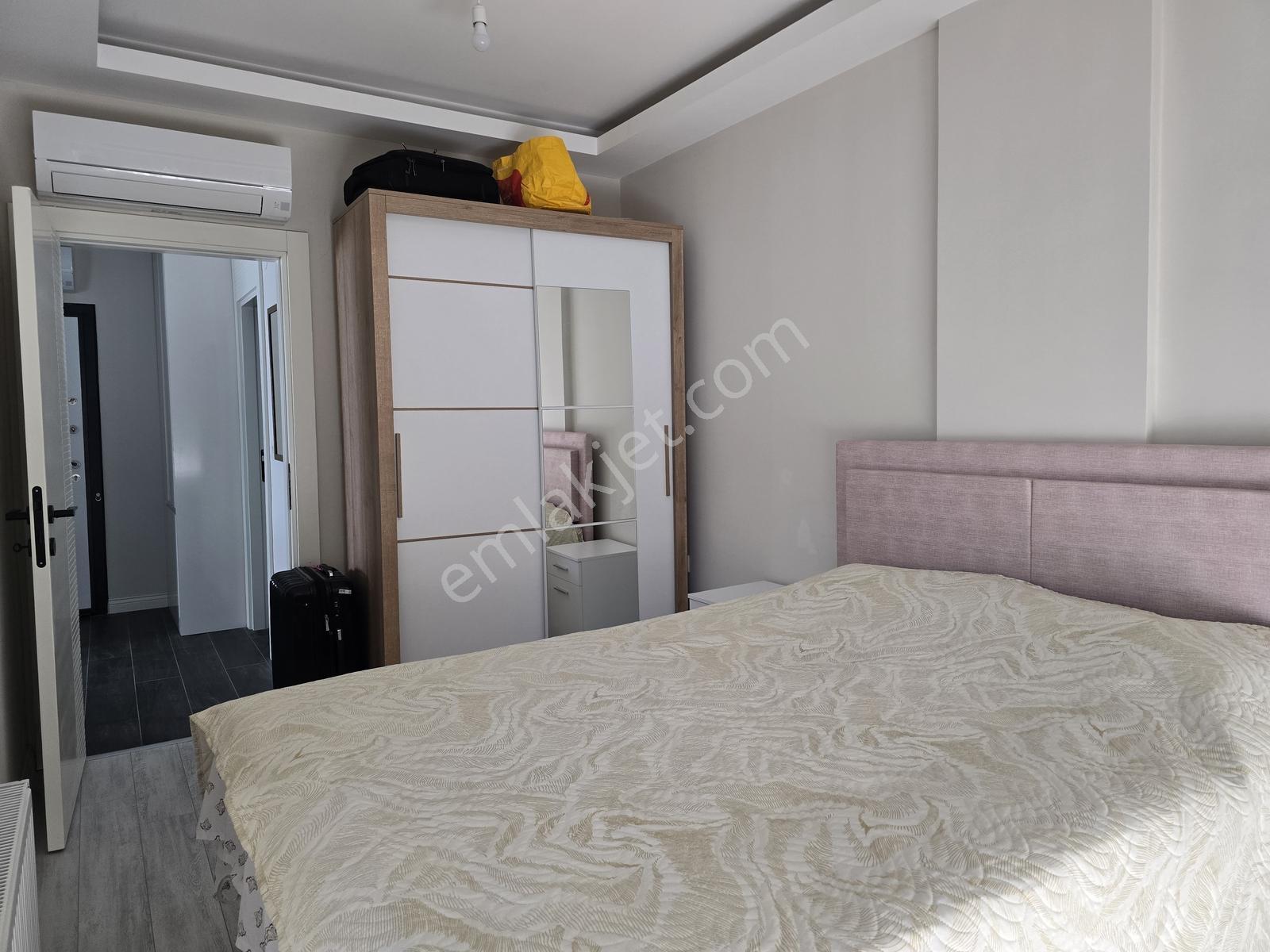 Sarısu Lüks Eşyalı Satılık Ara Kat 1+1 Daire — fotoğraf 13