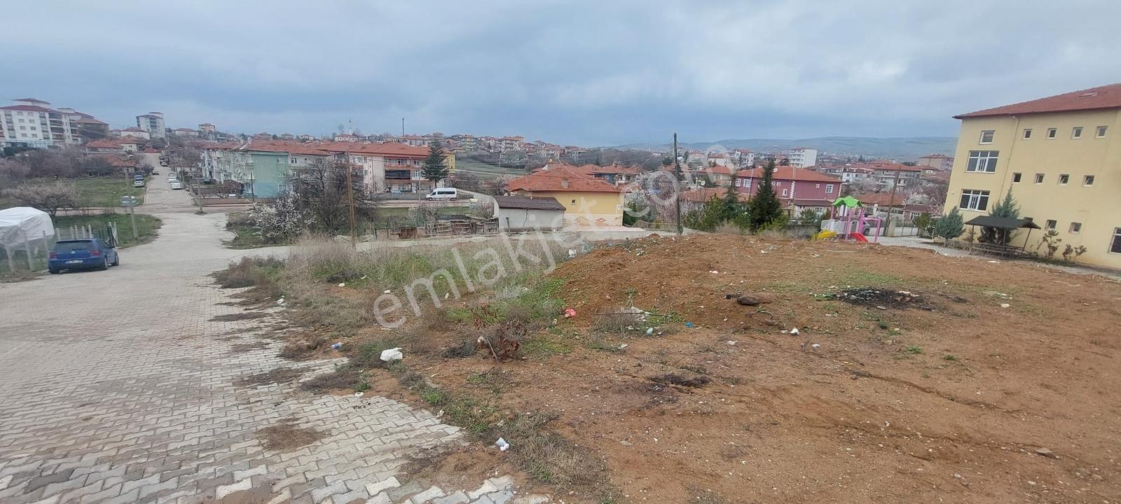 Konut İmarlı Köşe Başı Arsa — fotoğraf 6