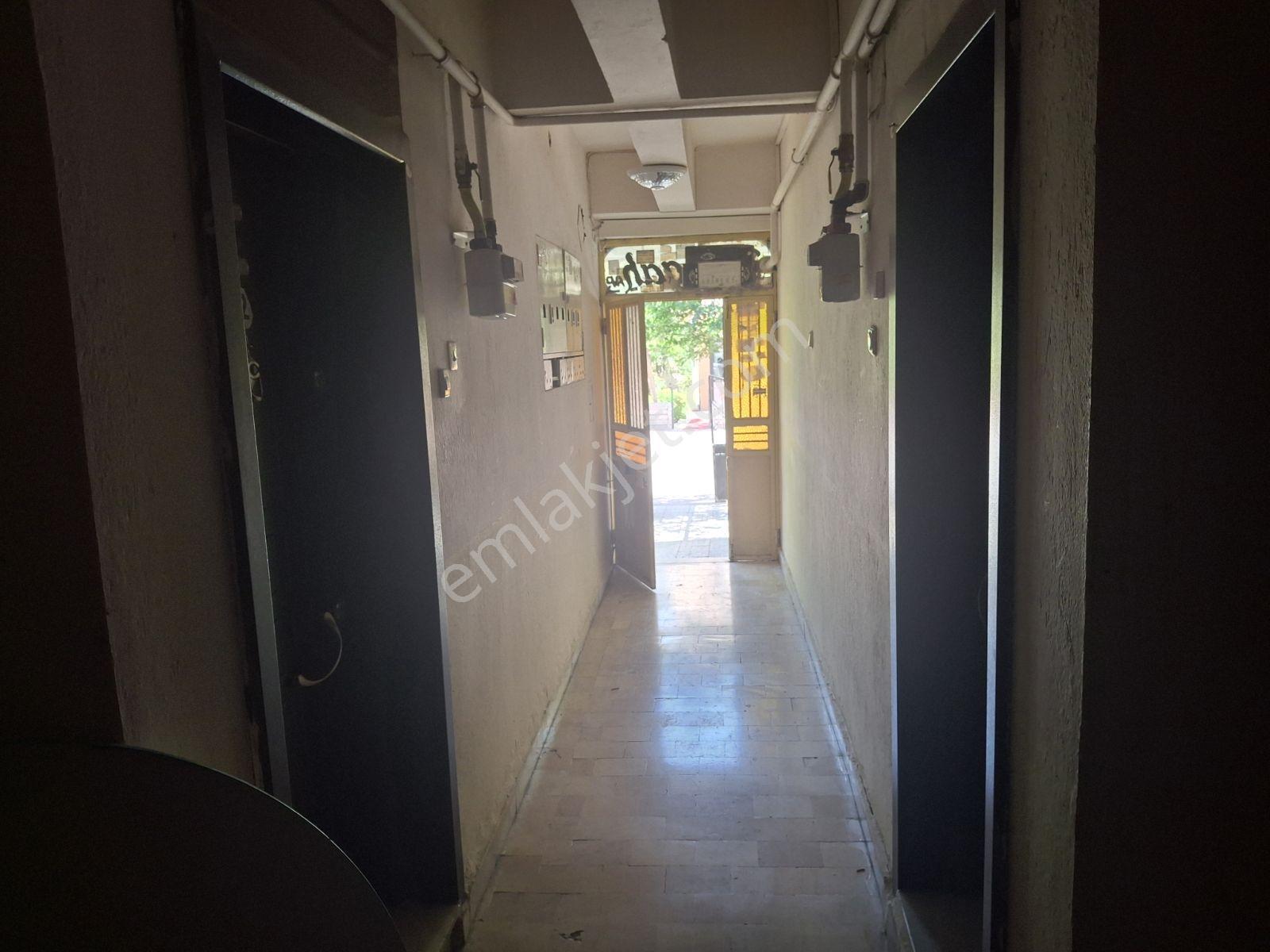 Meram Havzan Mah Satılık Arakat 3+1 Daire — fotoğraf 18