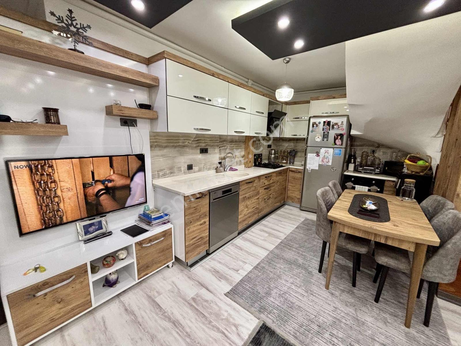 Kuşadası Merkezde Sahil Plaj Çarşıya 200m 3+1 Dubleks Daire — fotoğraf 7