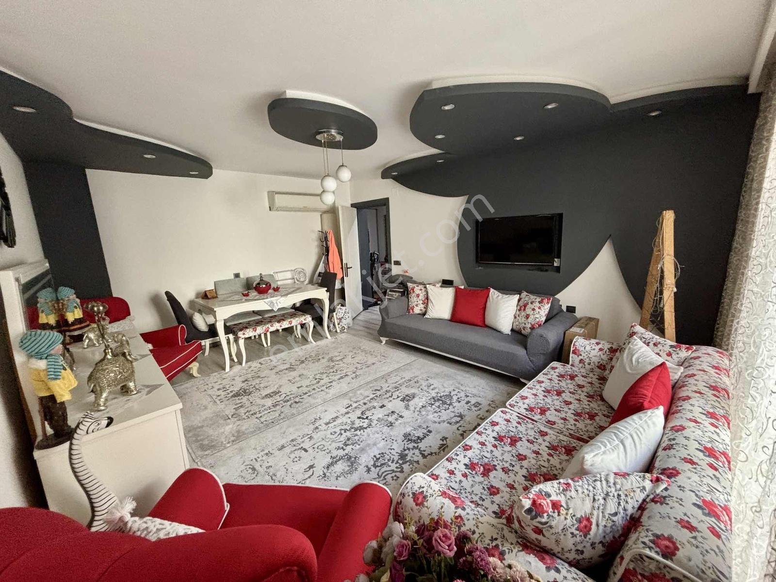 Kuşadası Merkezde Sahil Plaj Çarşıya 200m 3+1 Dubleks Daire — fotoğraf 9