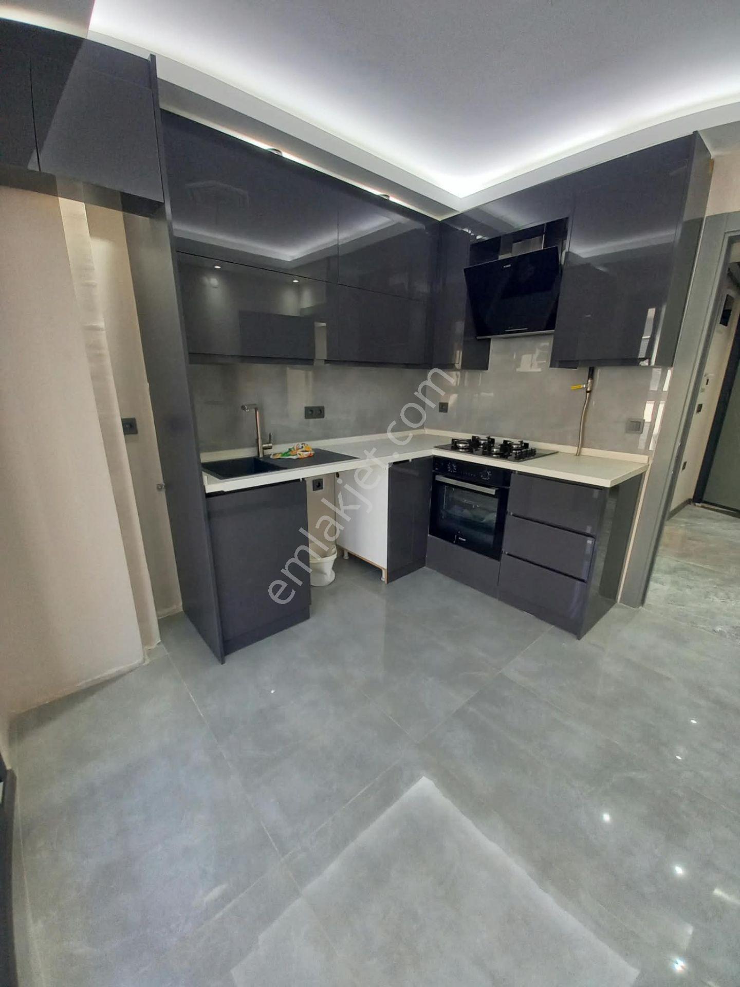 Koşu İzban Karşısında Arakat 80m2 2+1 Satılık Daire — fotoğraf 3
