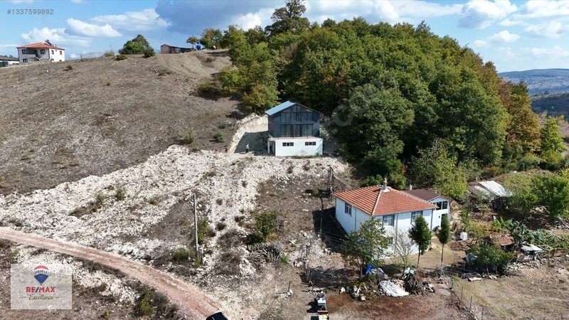 Remax Excellence/ Çakmaklar Köyünde Özel Dizayn Edilmiş Ahşap Ev — fotoğraf 2