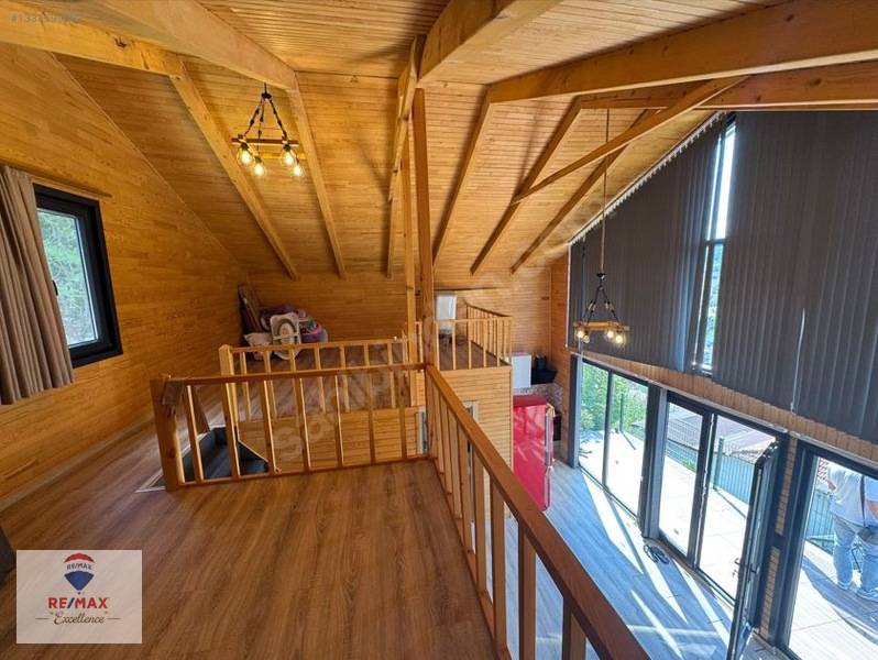 Remax Excellence/ Çakmaklar Köyünde Özel Dizayn Edilmiş Ahşap Ev — fotoğraf 6