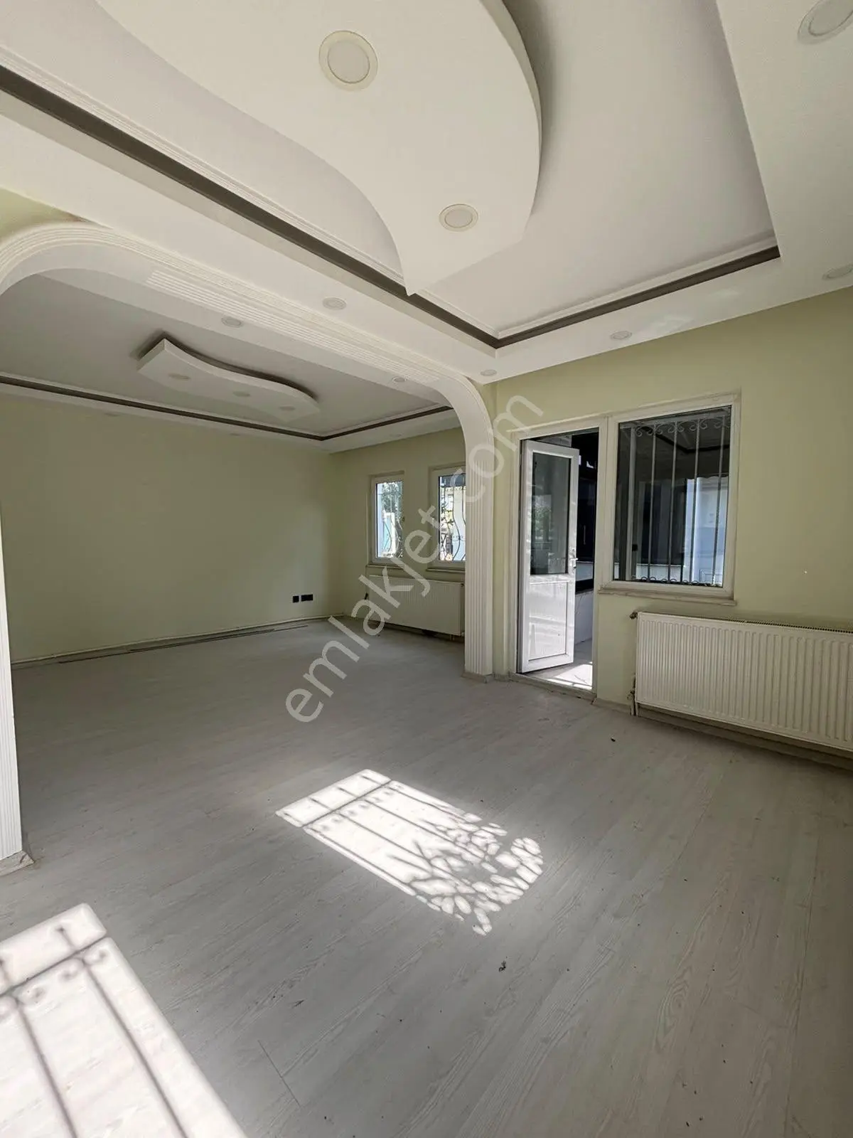 Kuzeyin İncisinden Yalı Mahallesinde Modern Ve Geniş Ters Dublex Dairemiz