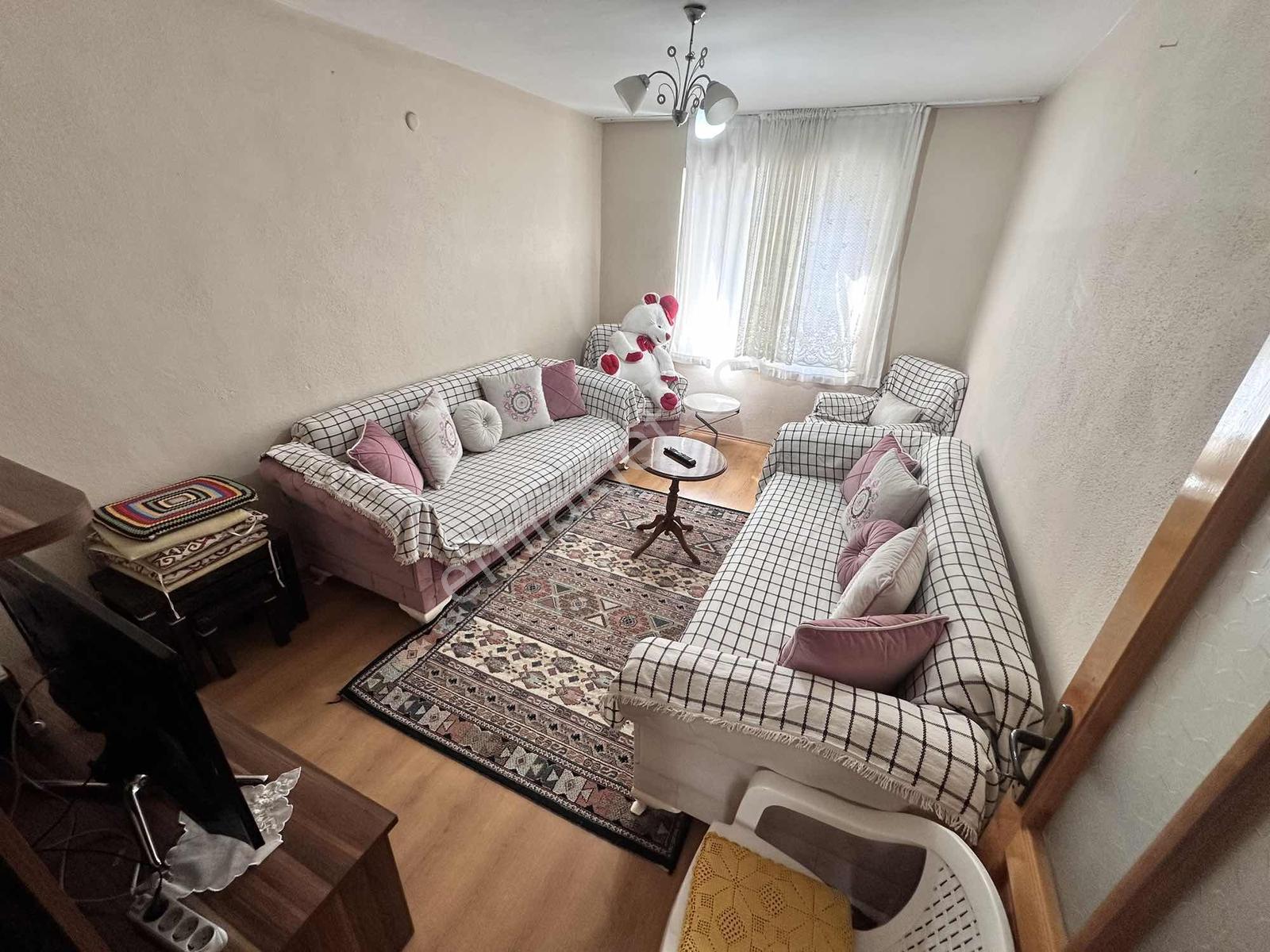 Tamer'den Zeytinli Köy Merkezinde Bahçeli 3 Katlı Müstakil Ev — fotoğraf 6
