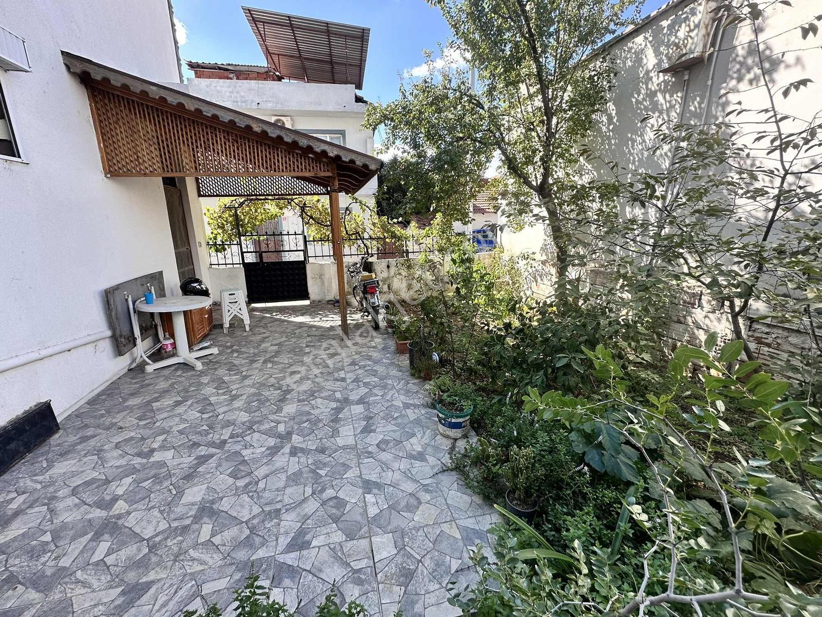 Tamer'den Zeytinli Köy Merkezinde Bahçeli 3 Katlı Müstakil Ev — fotoğraf 34