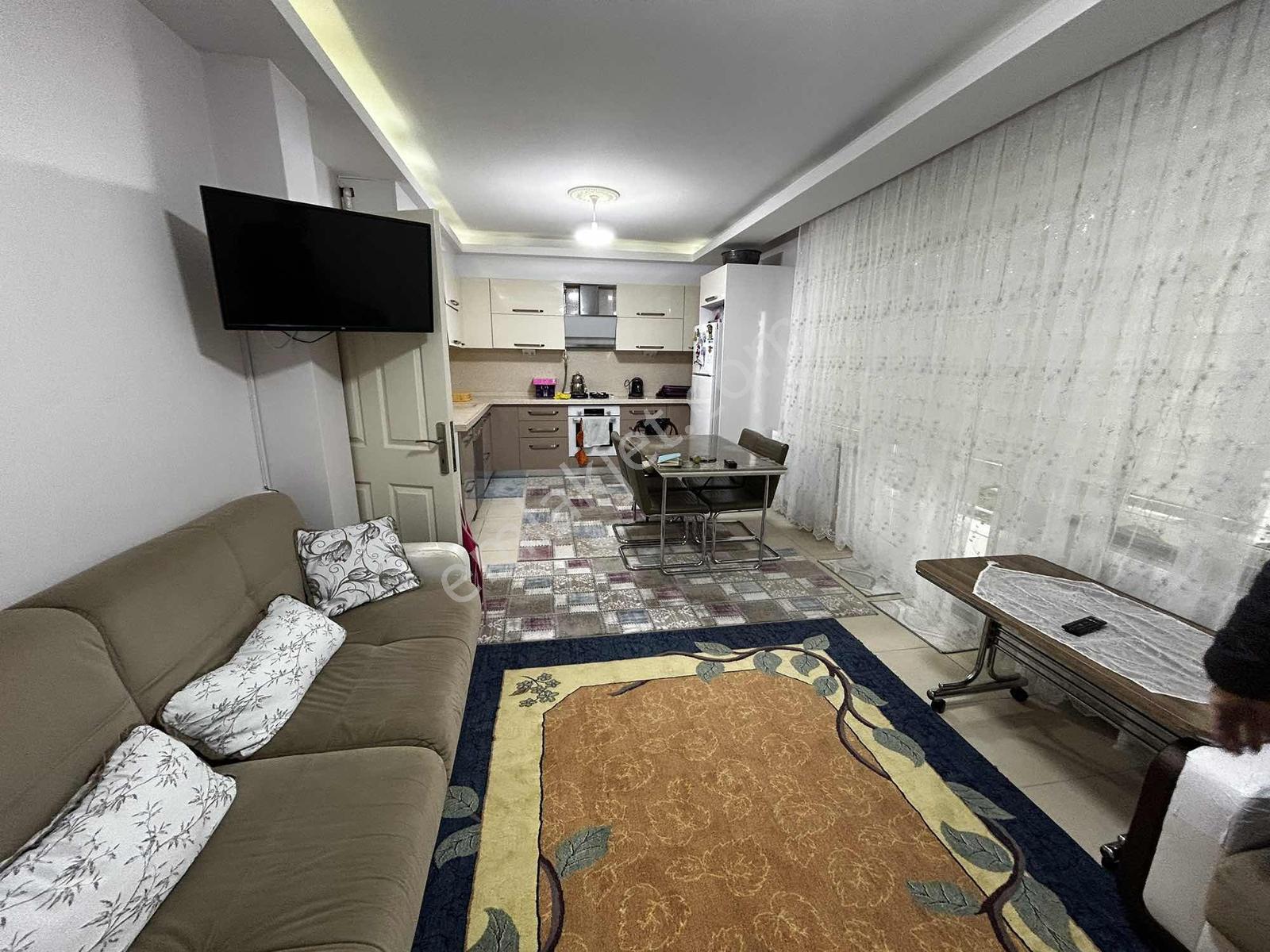 Yoncalıda 2.5 Kat'lı, Doğalgazlı, Bahçeli Villa — fotoğraf 4