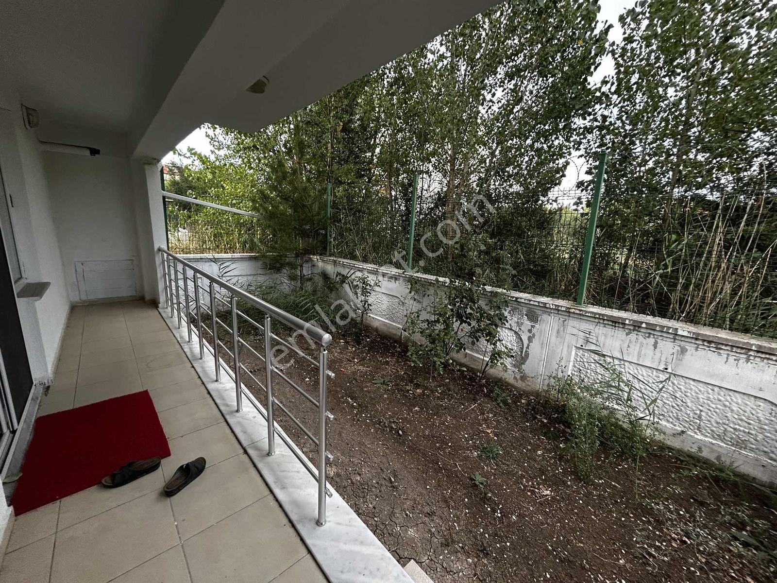 Yoncalıda 2.5 Kat'lı, Doğalgazlı, Bahçeli Villa — fotoğraf 6