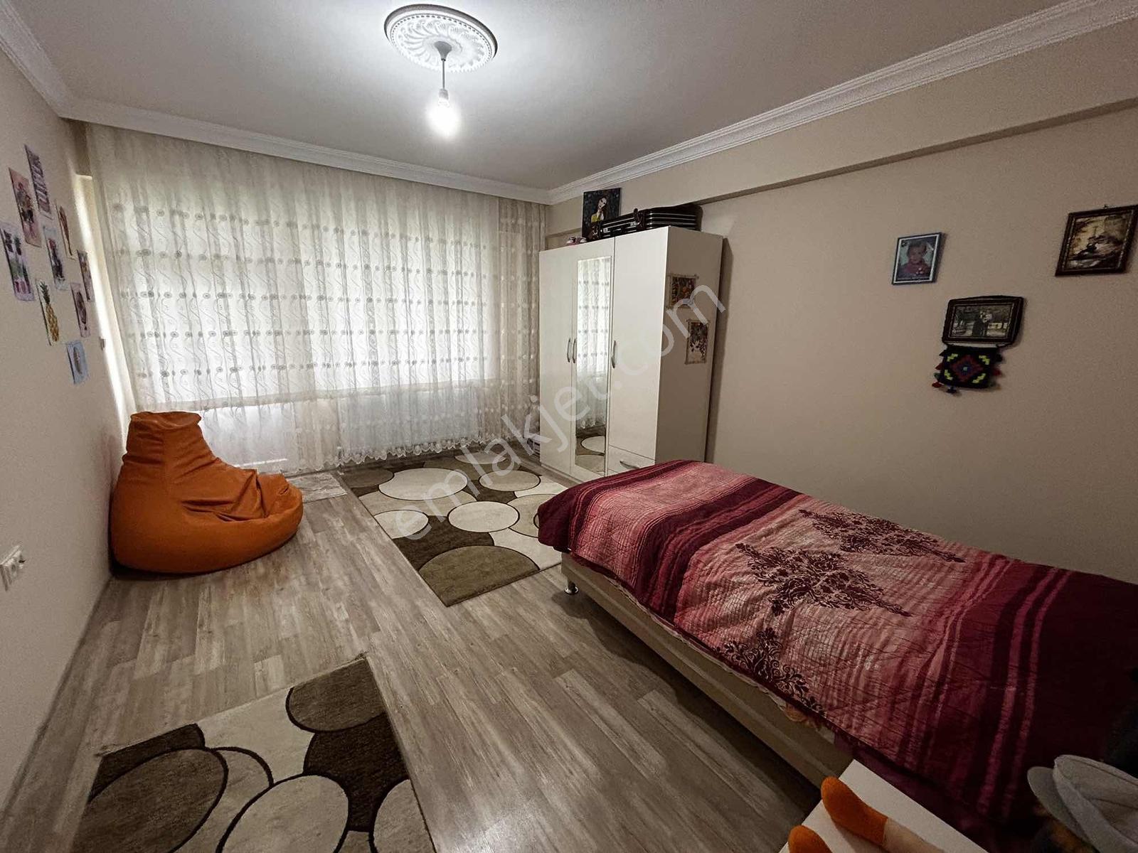 Yoncalıda 2.5 Kat'lı, Doğalgazlı, Bahçeli Villa — fotoğraf 9