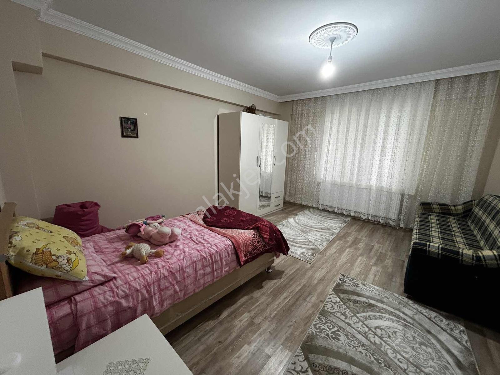 Yoncalıda 2.5 Kat'lı, Doğalgazlı, Bahçeli Villa — fotoğraf 10