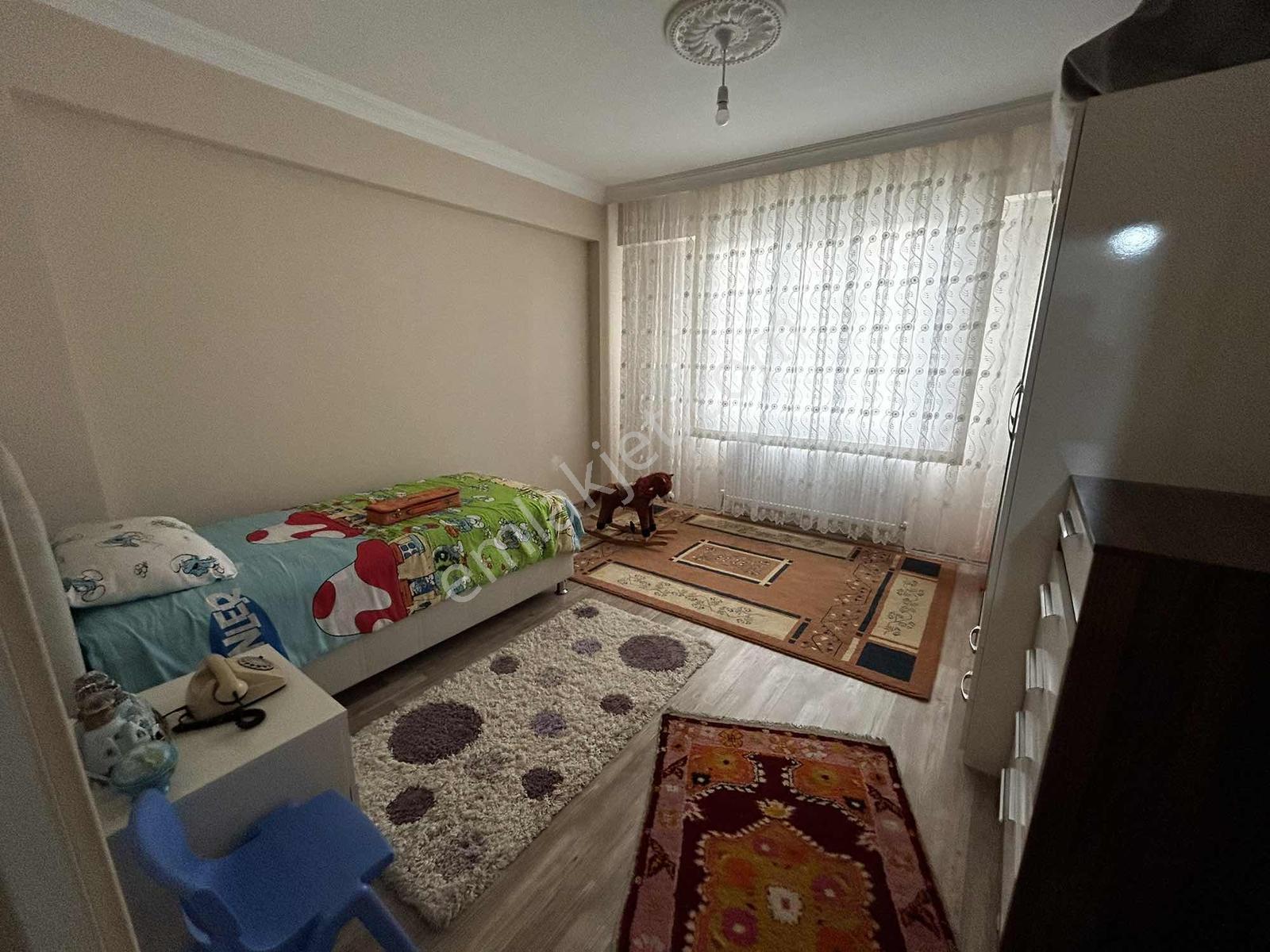 Yoncalıda 2.5 Kat'lı, Doğalgazlı, Bahçeli Villa — fotoğraf 11