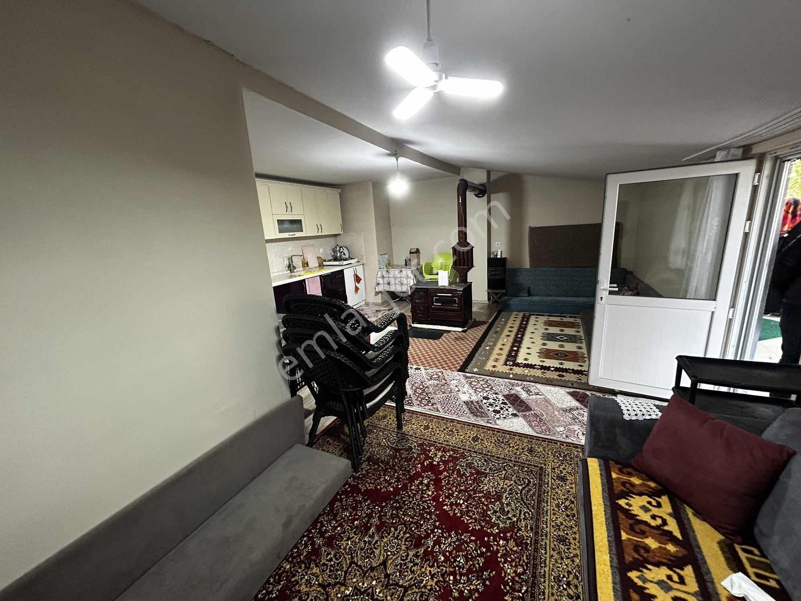 Yoncalıda 2.5 Kat'lı, Doğalgazlı, Bahçeli Villa — fotoğraf 13