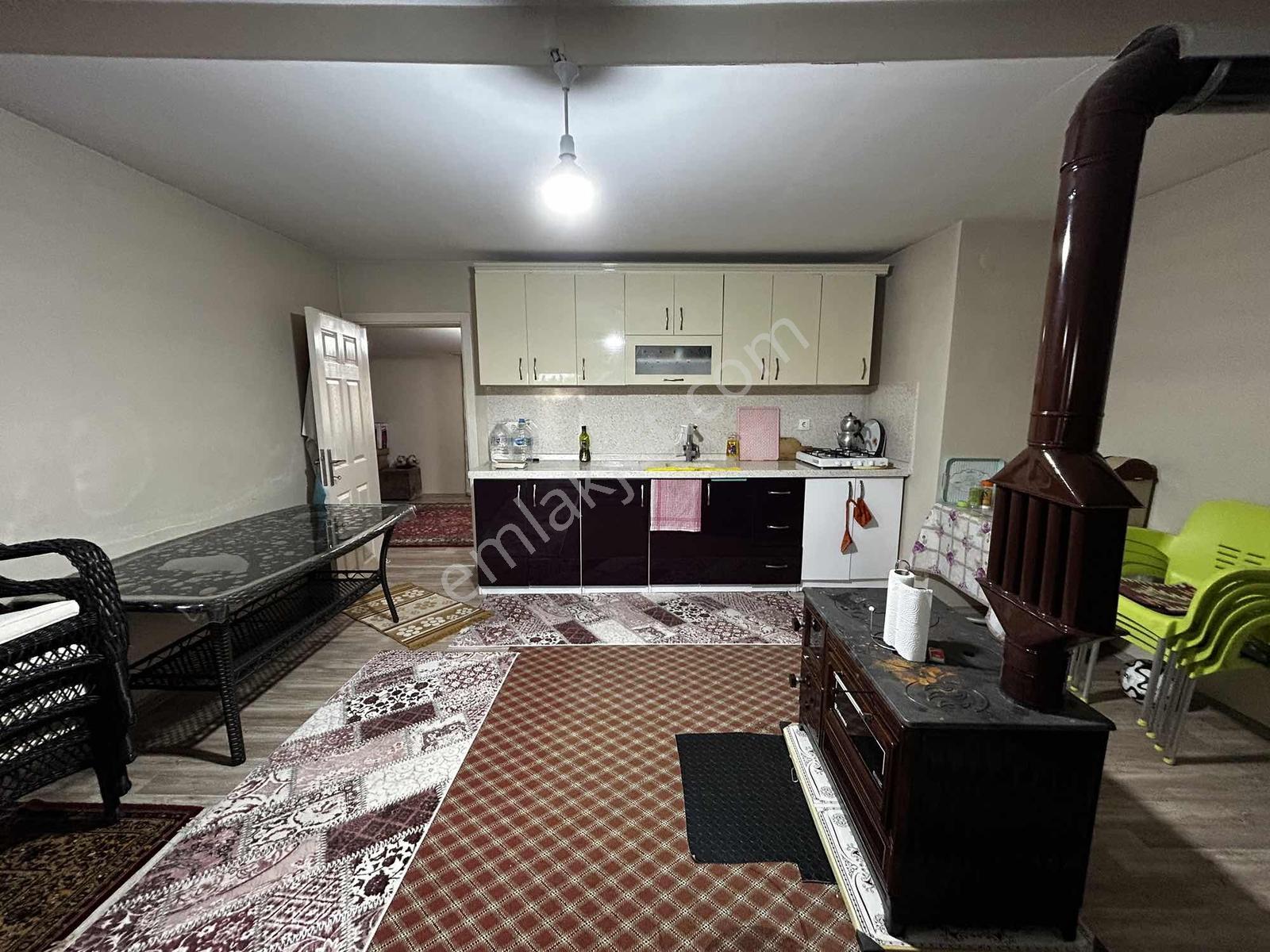 Yoncalıda 2.5 Kat'lı, Doğalgazlı, Bahçeli Villa — fotoğraf 15