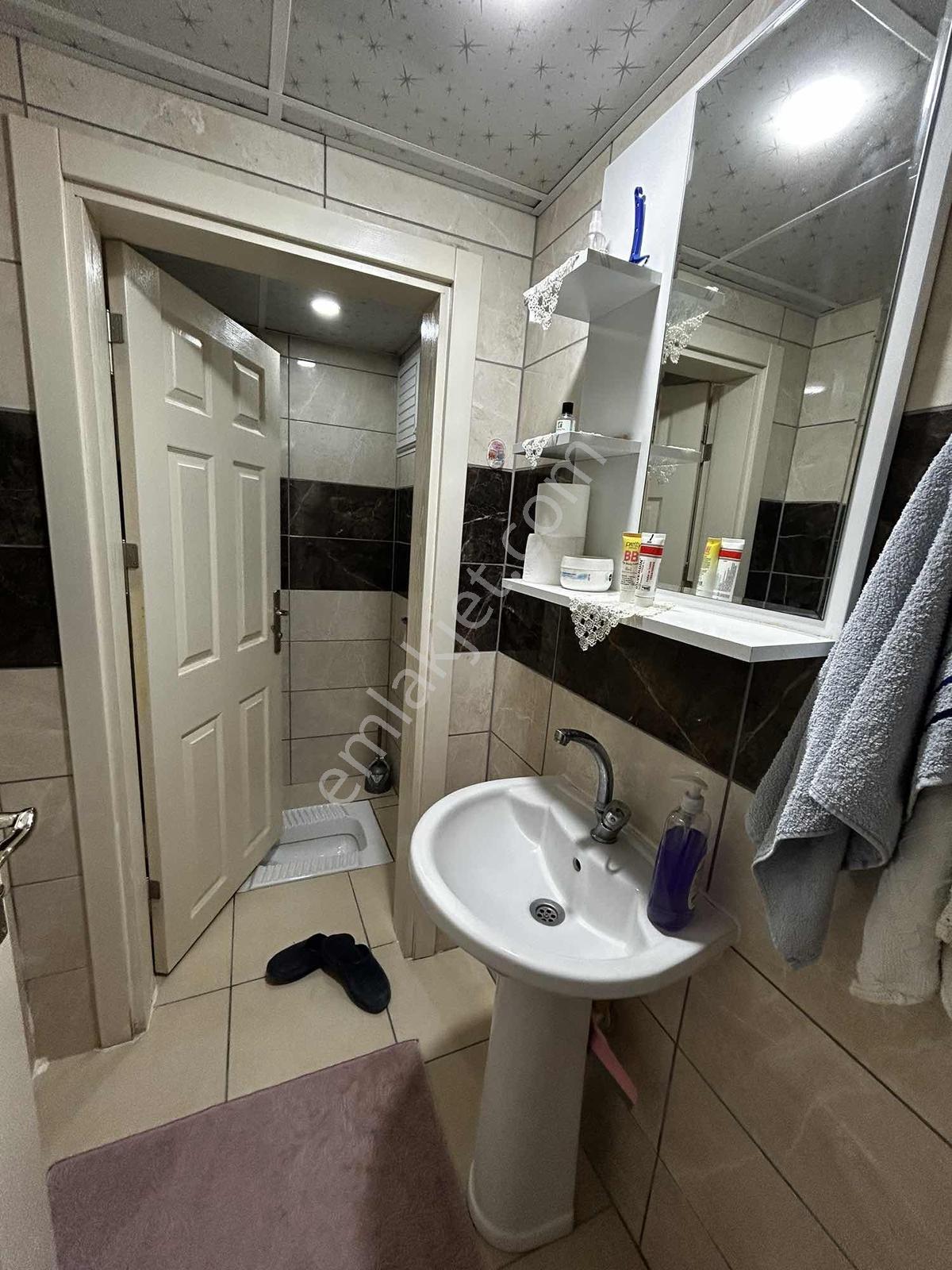 Yoncalıda 2.5 Kat'lı, Doğalgazlı, Bahçeli Villa — fotoğraf 16