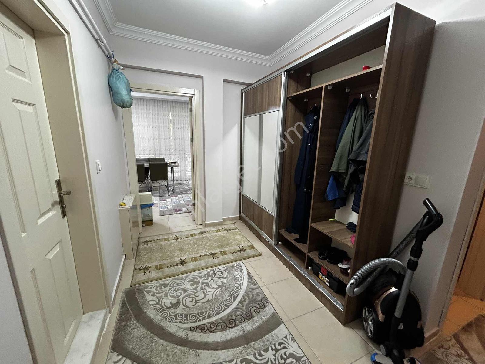 Yoncalıda 2.5 Kat'lı, Doğalgazlı, Bahçeli Villa — fotoğraf 19