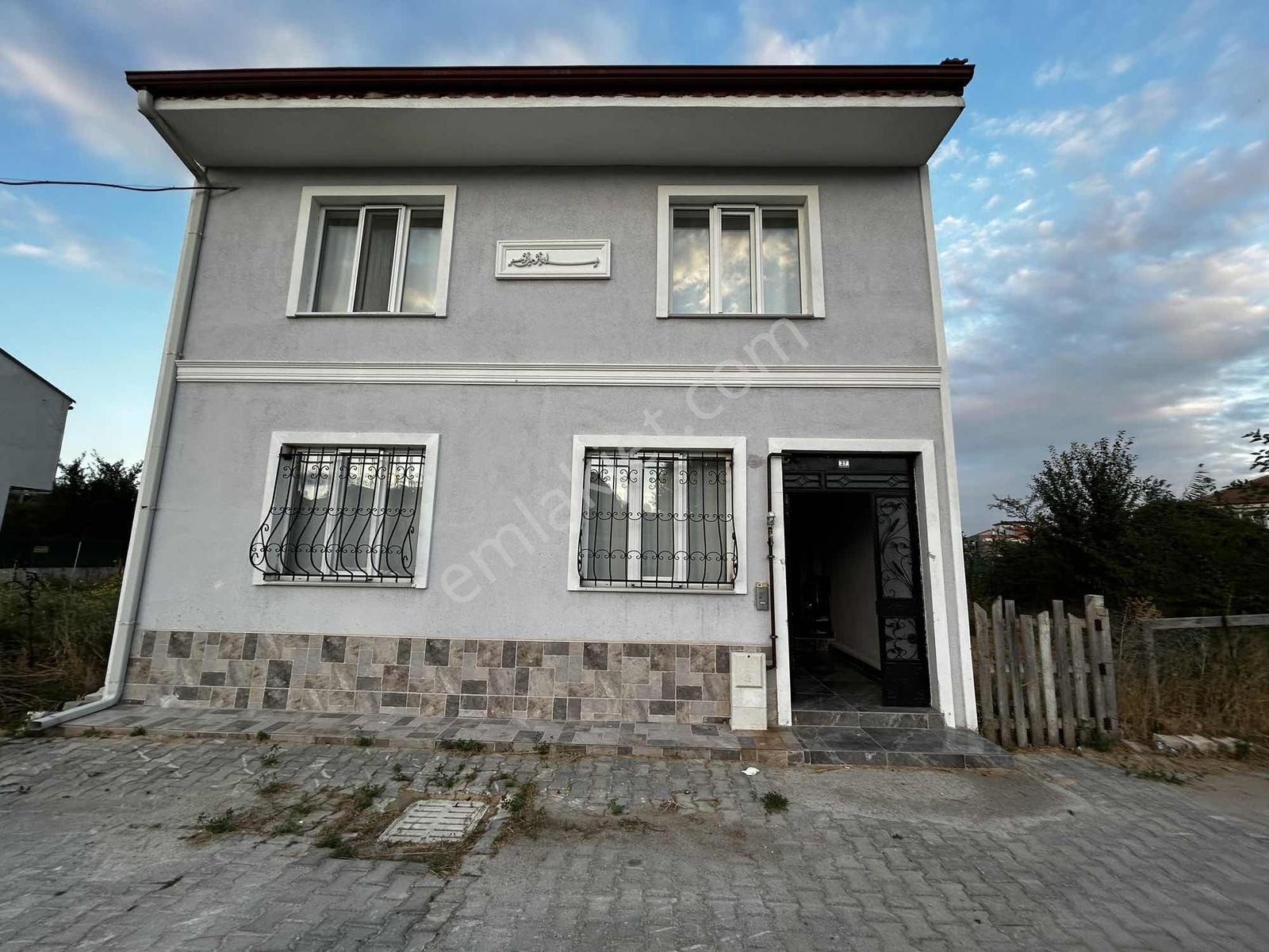 Yoncalıda 2.5 Kat'lı, Doğalgazlı, Bahçeli Villa — fotoğraf 22